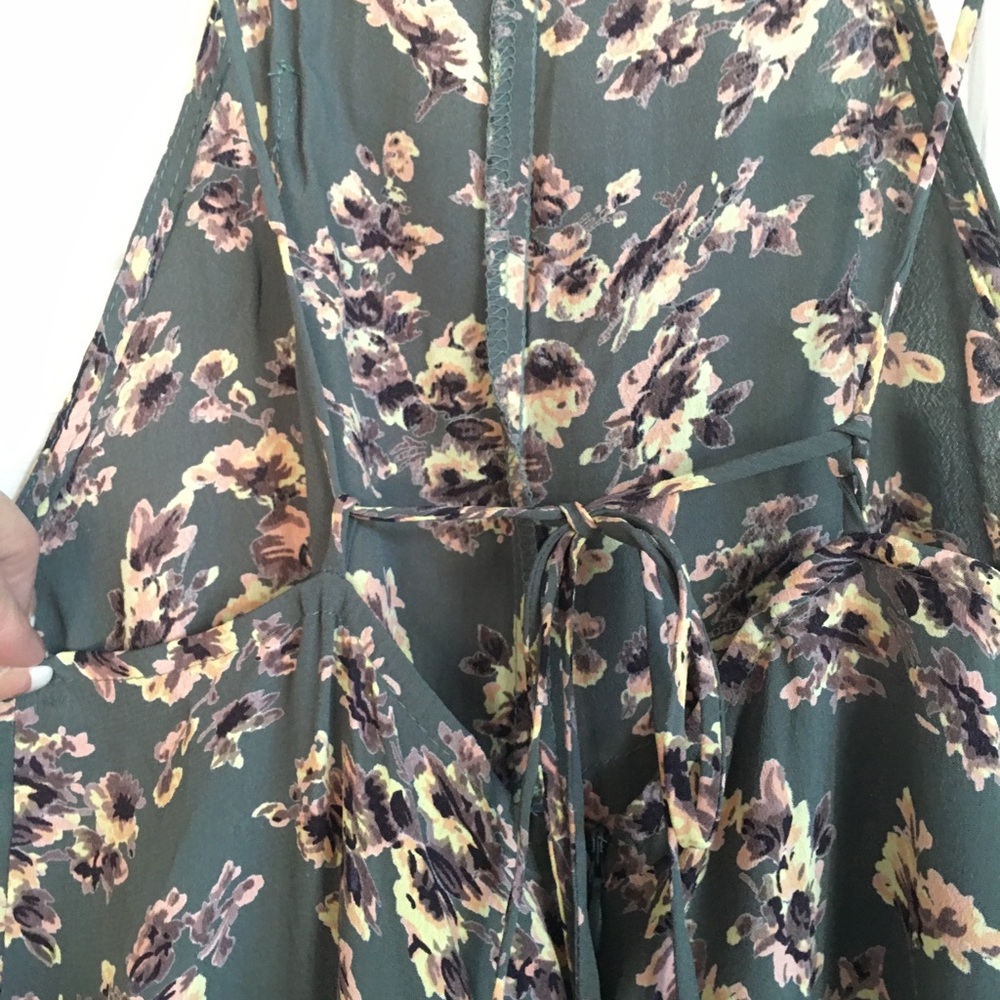 Lucy Love romper - Picture 3 of 6